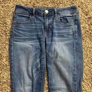 Light wash American eagle jeans